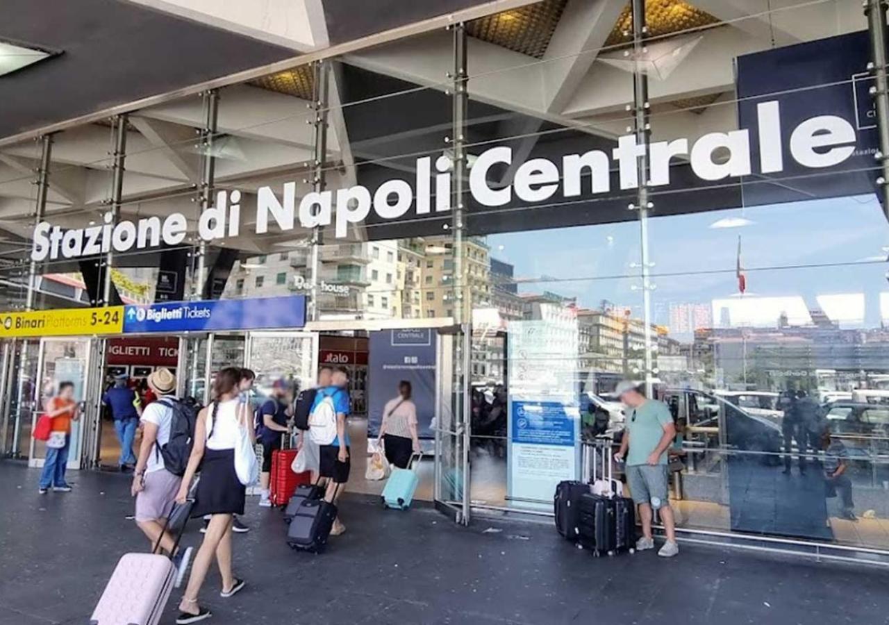 Corso Novara - 8 Posti Letto E Self Check-In Vicino La Stazione Centrale Di Napoli Bagian luar foto
